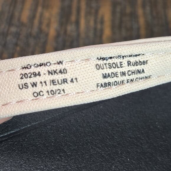 NEW Olukai Ho'Opio Womens Size 11 Sandal Flip Flop Thong Flats Floral Pink Black - Picture 10 of 11